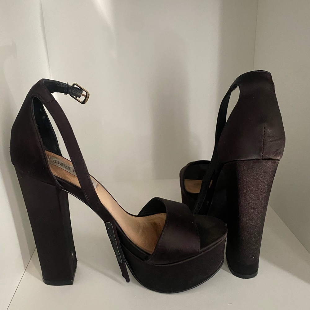 Steven madden platform peep heels